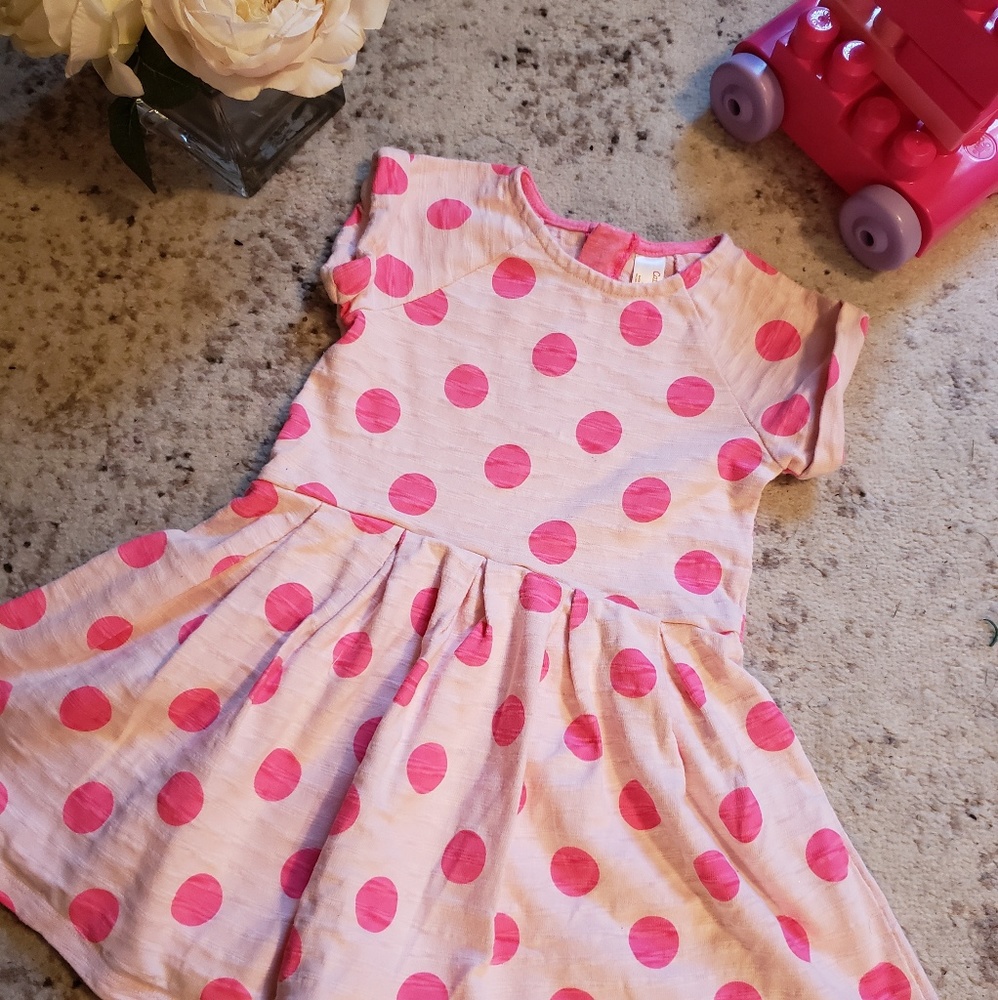 Adorable girl's (5t) Pretty in Pink Polka dress